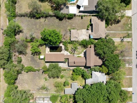239 E Nottingham San Antonio TX 78209