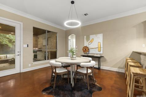 1911 Far Niente San Antonio TX 78258
