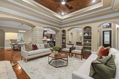 1911 Far Niente San Antonio TX 78258