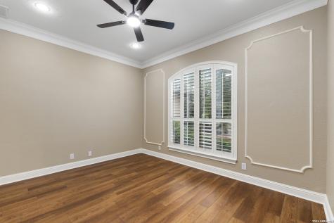 1911 Far Niente San Antonio TX 78258