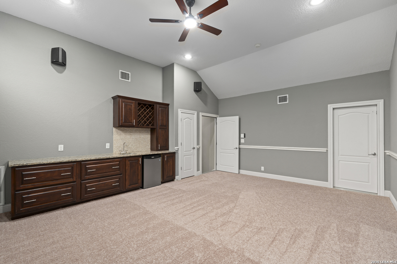 1911 Far Niente San Antonio TX 78258