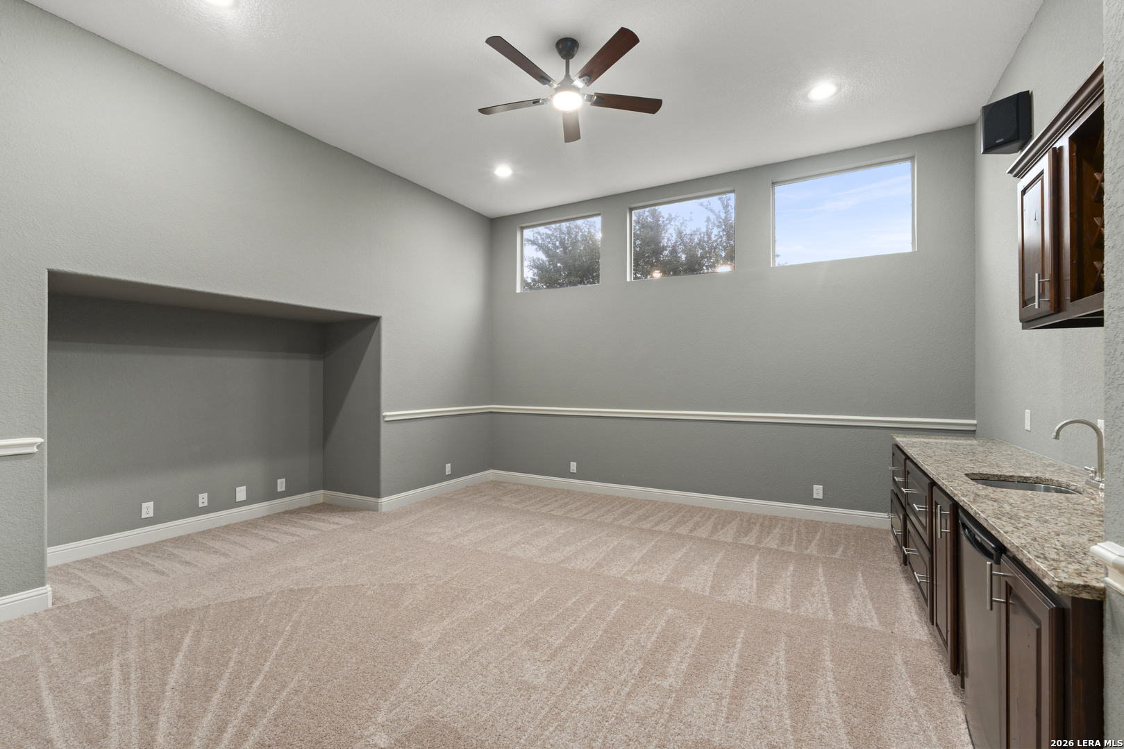 1911 Far Niente San Antonio TX 78258
