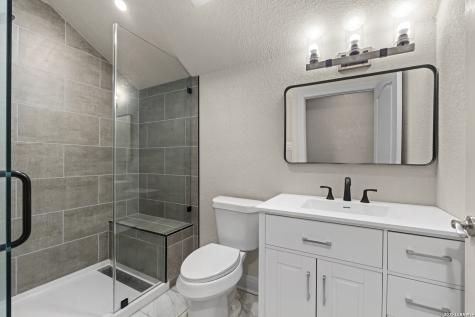 1911 Far Niente San Antonio TX 78258
