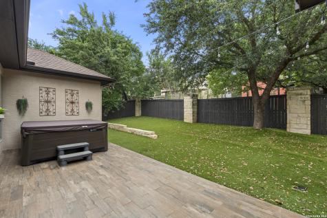 1911 Far Niente San Antonio TX 78258