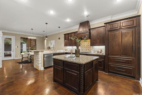 1911 Far Niente San Antonio TX 78258
