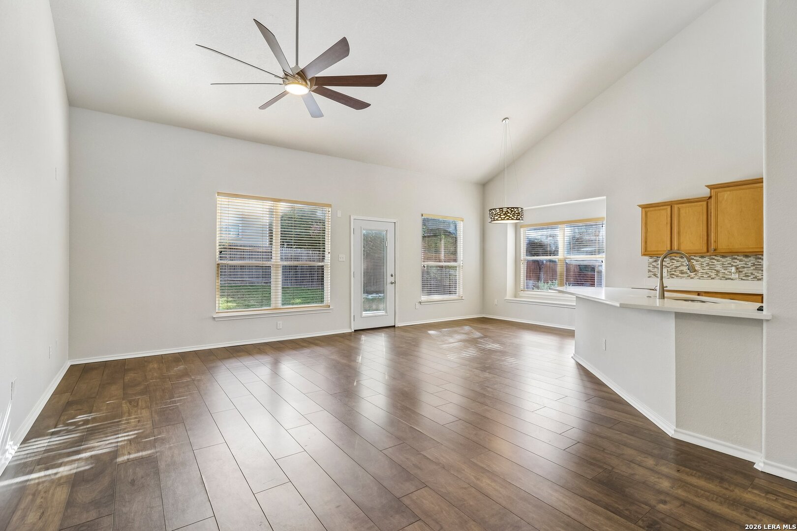 21110 Villa Valencia San Antonio TX 78258