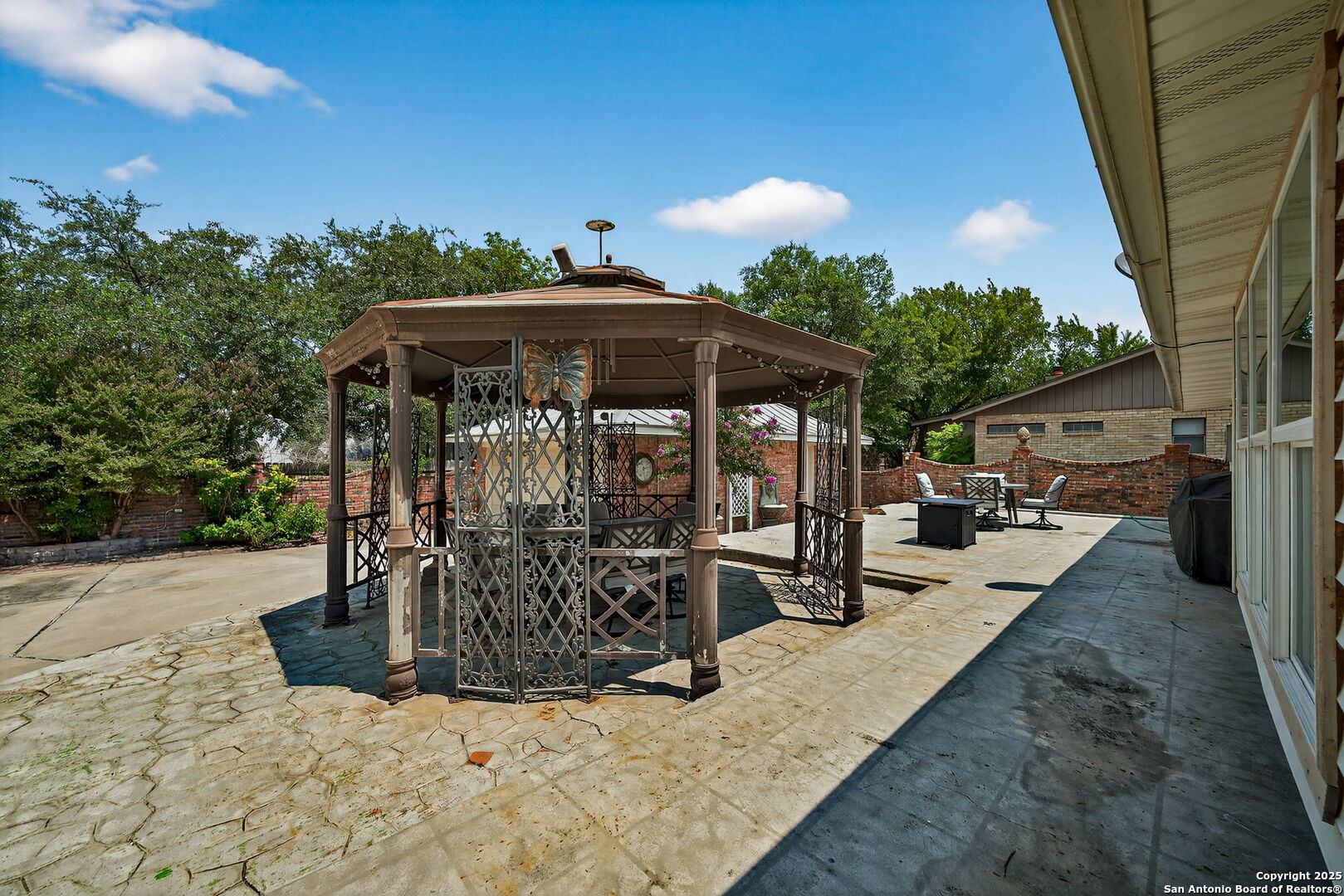 3413 Foxbriar Schertz TX 78108