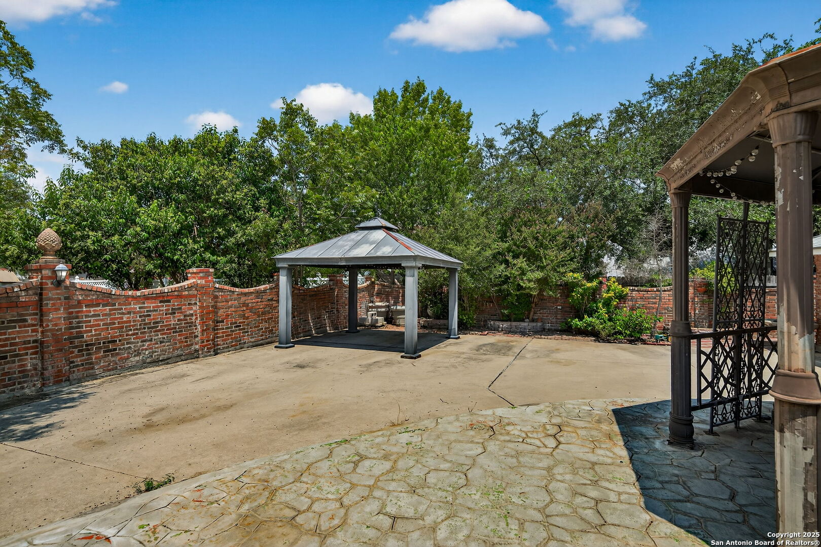 3413 Foxbriar Schertz TX 78108