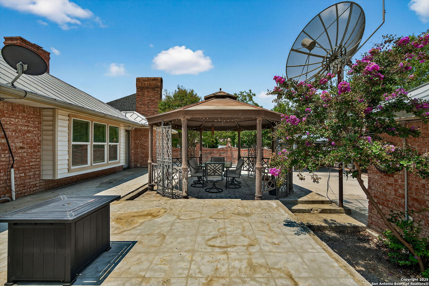 3413 Foxbriar Schertz TX 78108