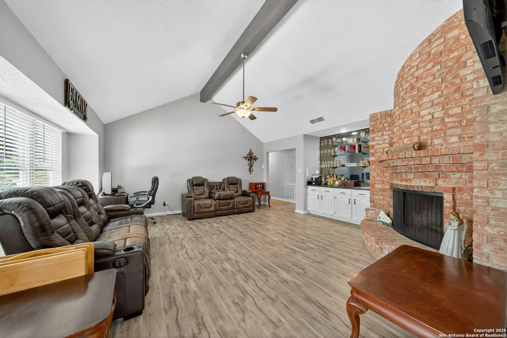3413 Foxbriar Schertz TX 78108