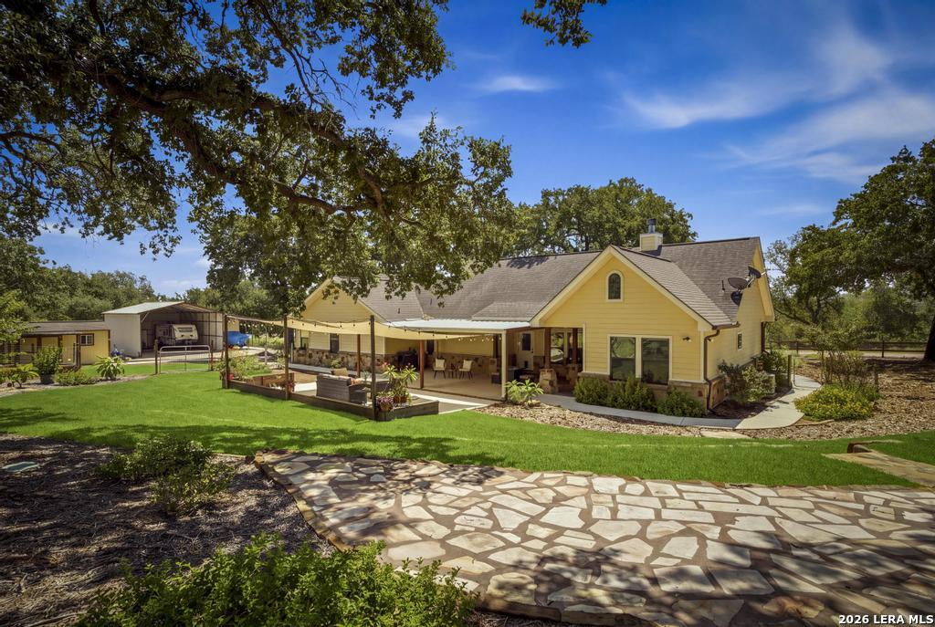 15 Post Oak Road La Vernia TX 78121