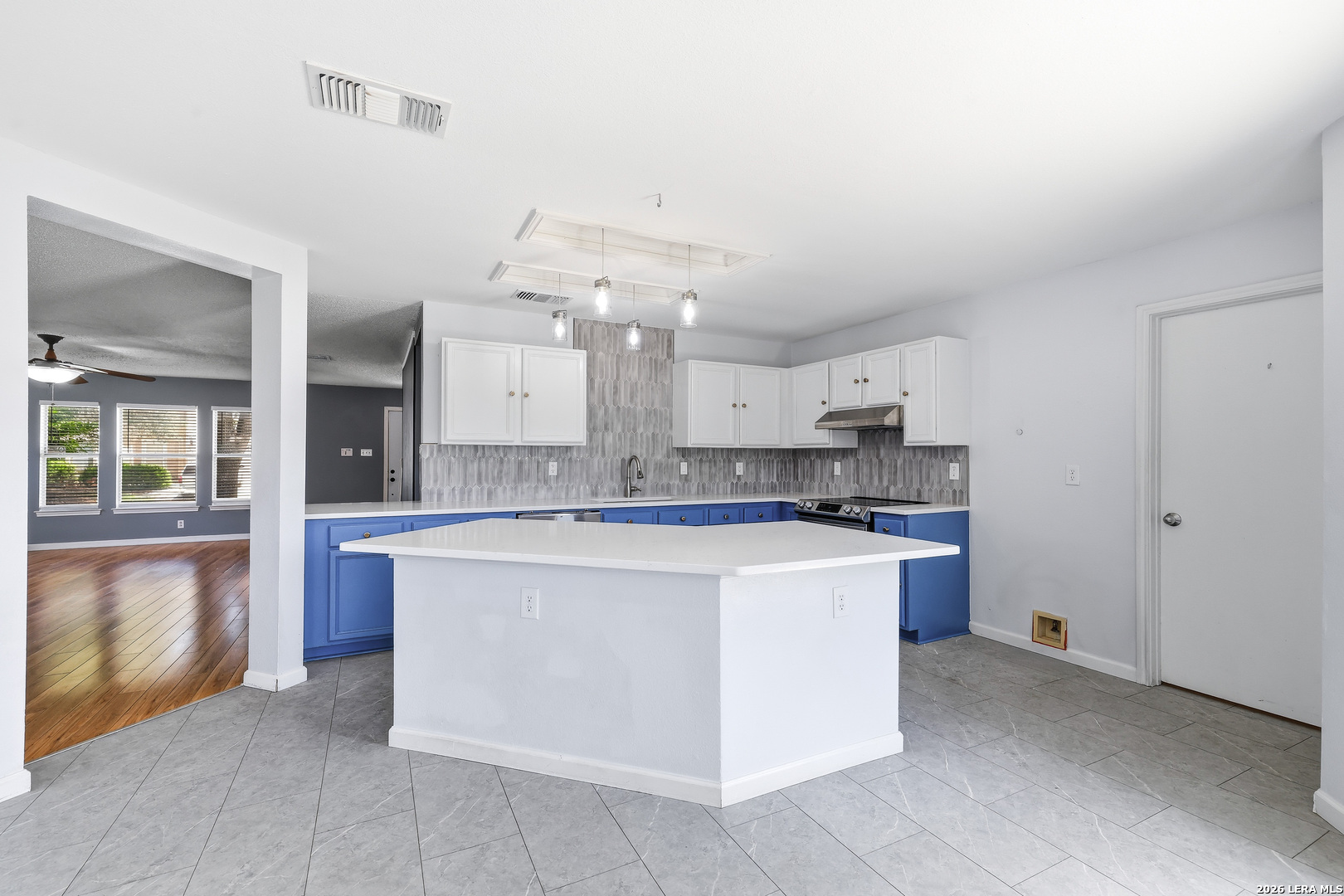 6318 Regency Wood San Antonio TX 78249