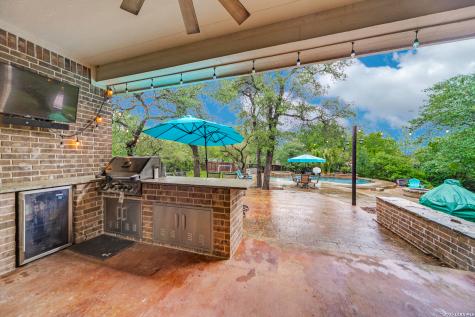 1123 Saddle Horse San Antonio TX 78260
