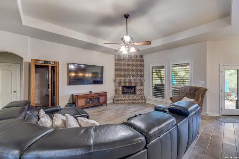 1123 Saddle Horse San Antonio TX 78260
