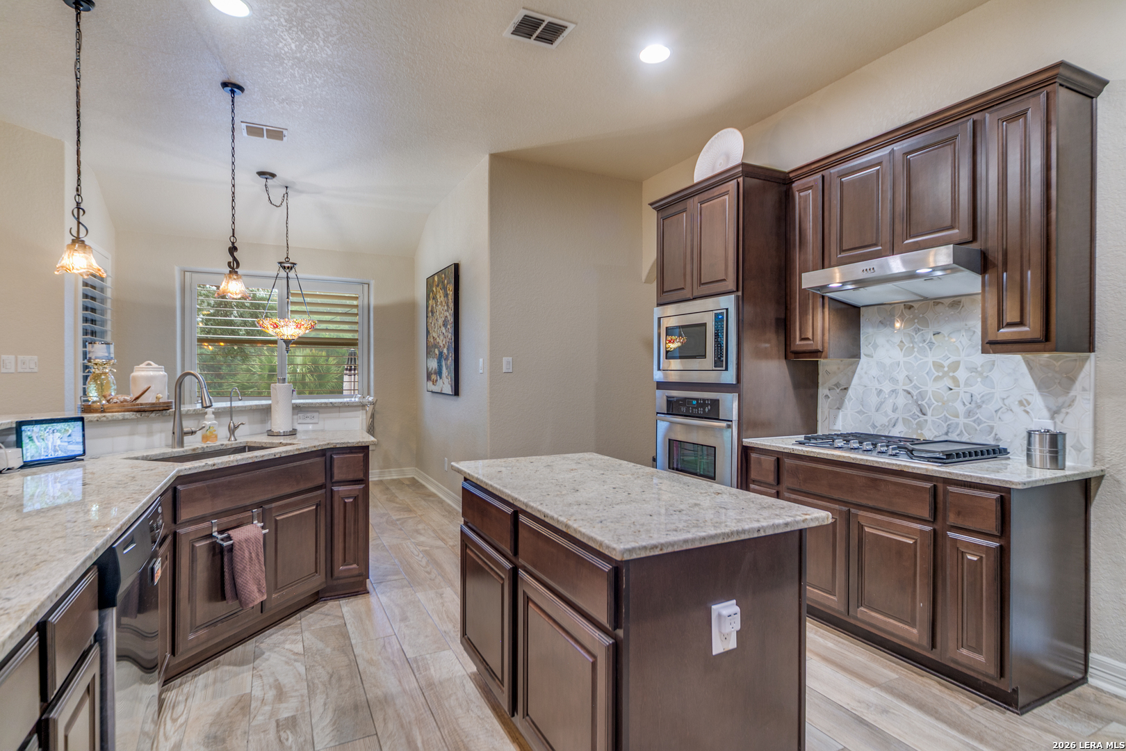 1123 Saddle Horse San Antonio TX 78260