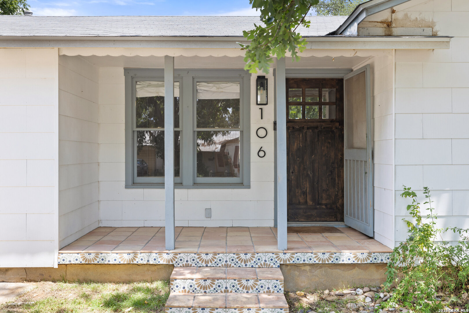 106 W Mulberry Fredericksburg TX 78624