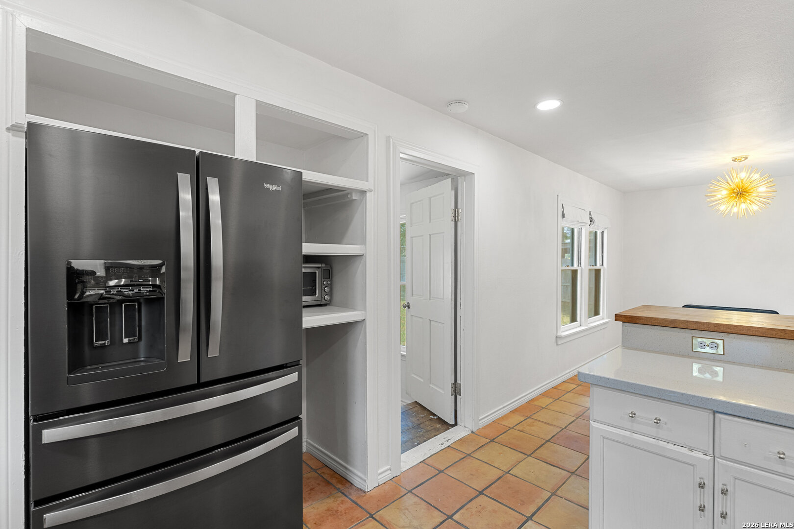 106 W Mulberry Fredericksburg TX 78624