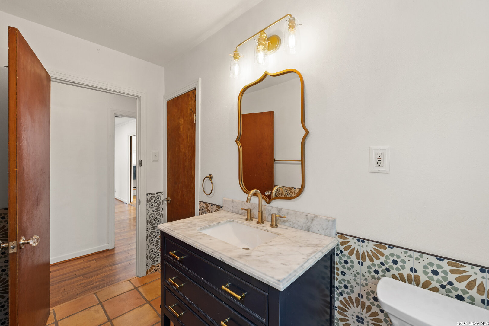 106 W Mulberry Fredericksburg TX 78624
