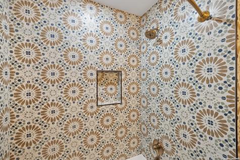 106 W Mulberry Fredericksburg TX 78624