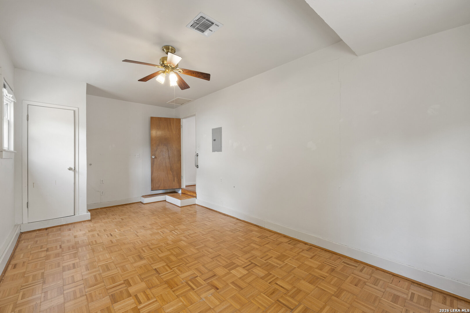 106 W Mulberry Fredericksburg TX 78624
