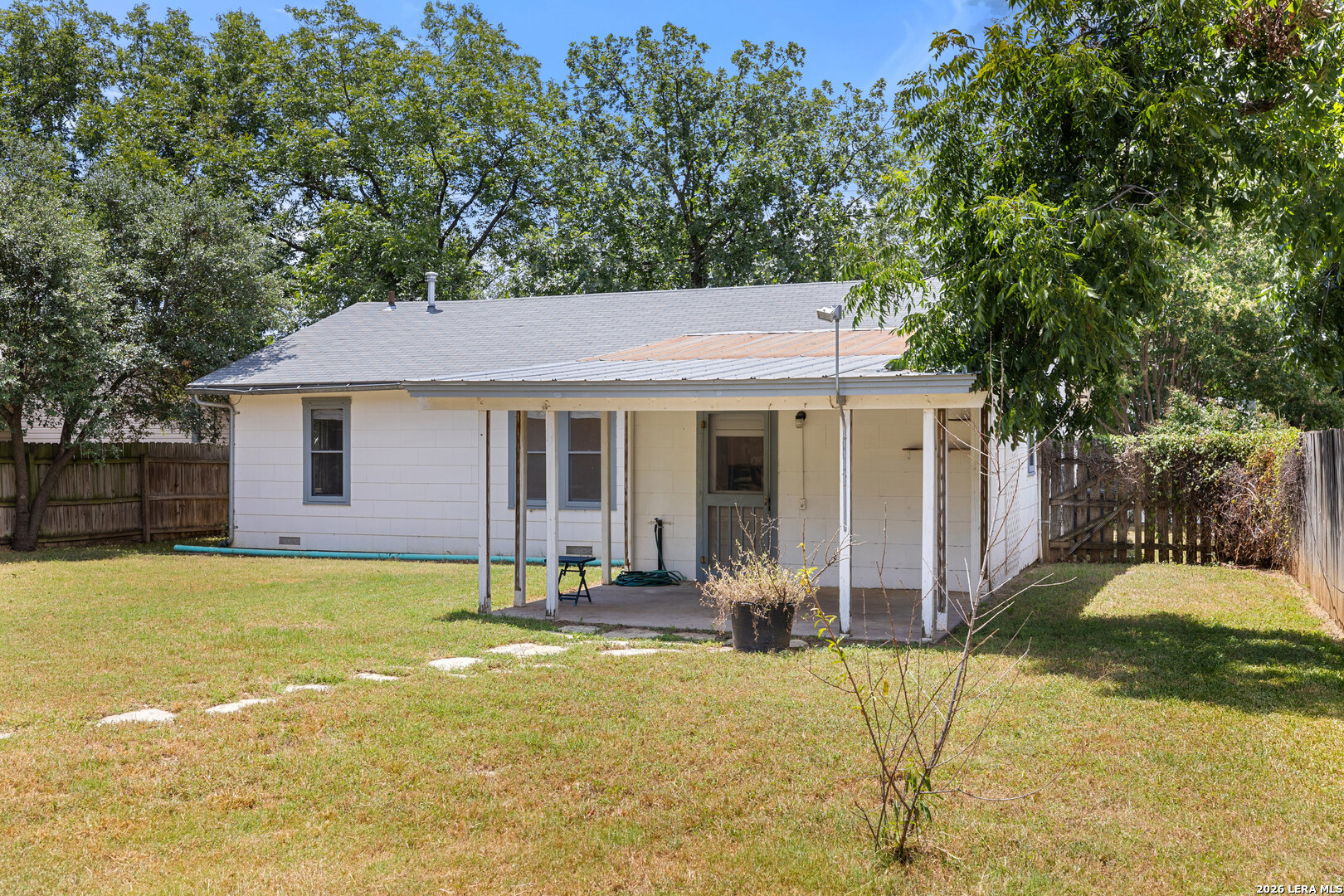 106 W Mulberry Fredericksburg TX 78624