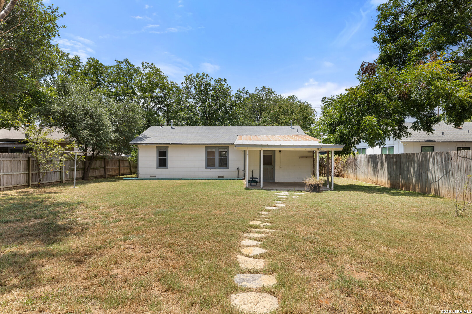106 W Mulberry Fredericksburg TX 78624