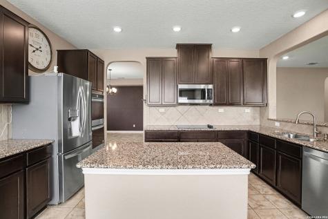 672 Valley Garden New Braunfels TX 78130