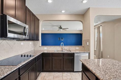 672 Valley Garden New Braunfels TX 78130