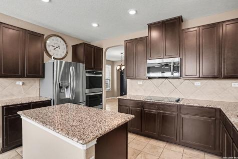 672 Valley Garden New Braunfels TX 78130