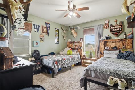 1195 Fm 471 N Castroville TX 78009