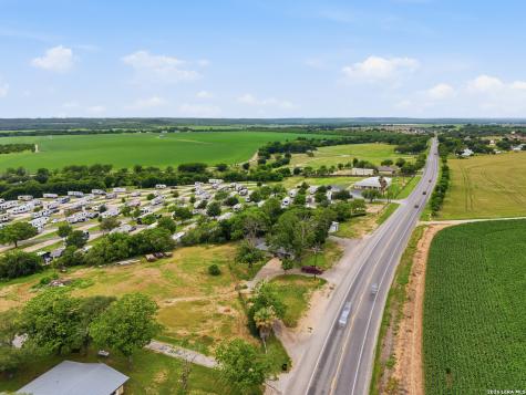 1195 Fm 471 N Castroville TX 78009