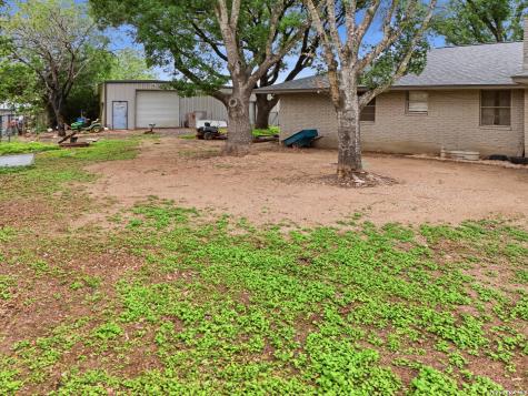 1195 Fm 471 N Castroville TX 78009