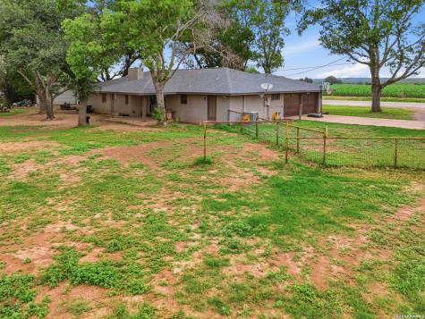 1195 Fm 471 N Castroville TX 78009