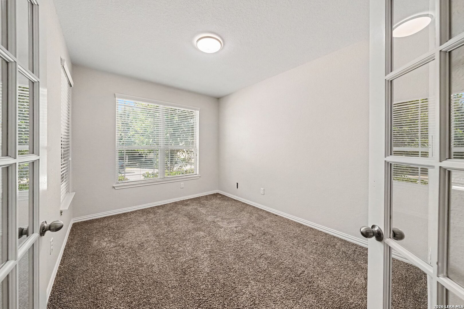 6043 Akin Song San Antonio TX 78261