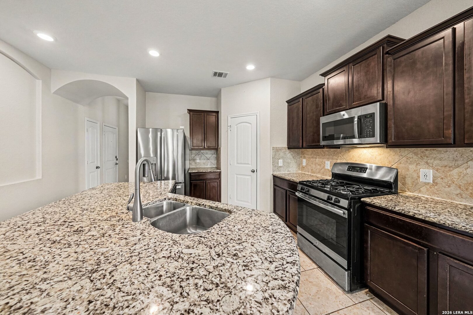 6043 Akin Song San Antonio TX 78261