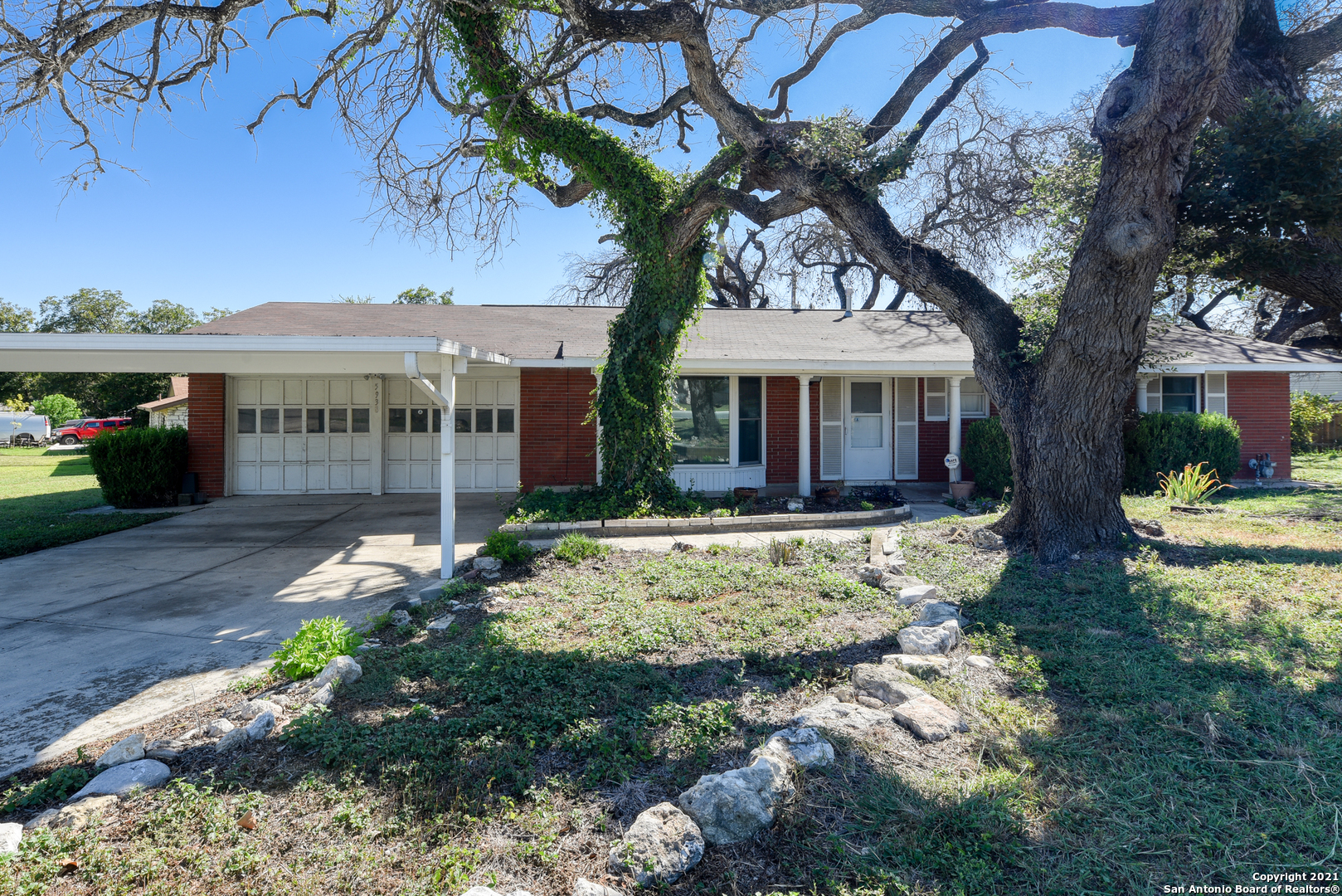 5938 Prentiss Drive San Antonio TX 78240