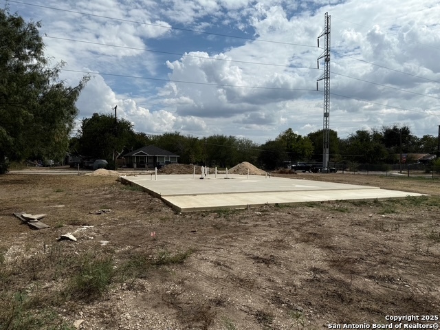 2327 SW 34th San Antonio TX 78237