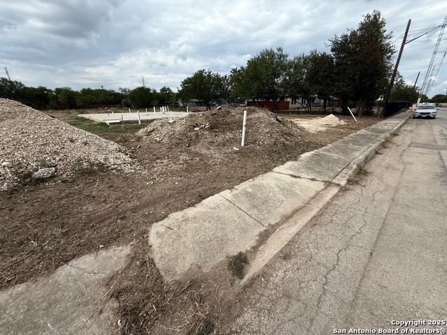 2327 SW 34th San Antonio TX 78237