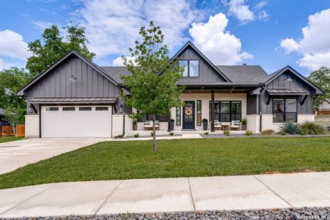 204 Ash Parkway La Vernia TX 78121