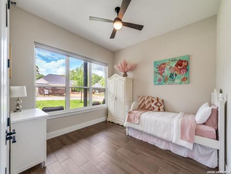 204 Ash Parkway La Vernia TX 78121