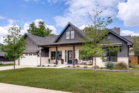204 Ash Parkway La Vernia TX 78121