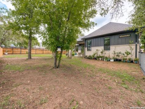 204 Ash Parkway La Vernia TX 78121