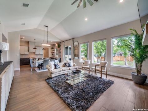 204 Ash Parkway La Vernia TX 78121