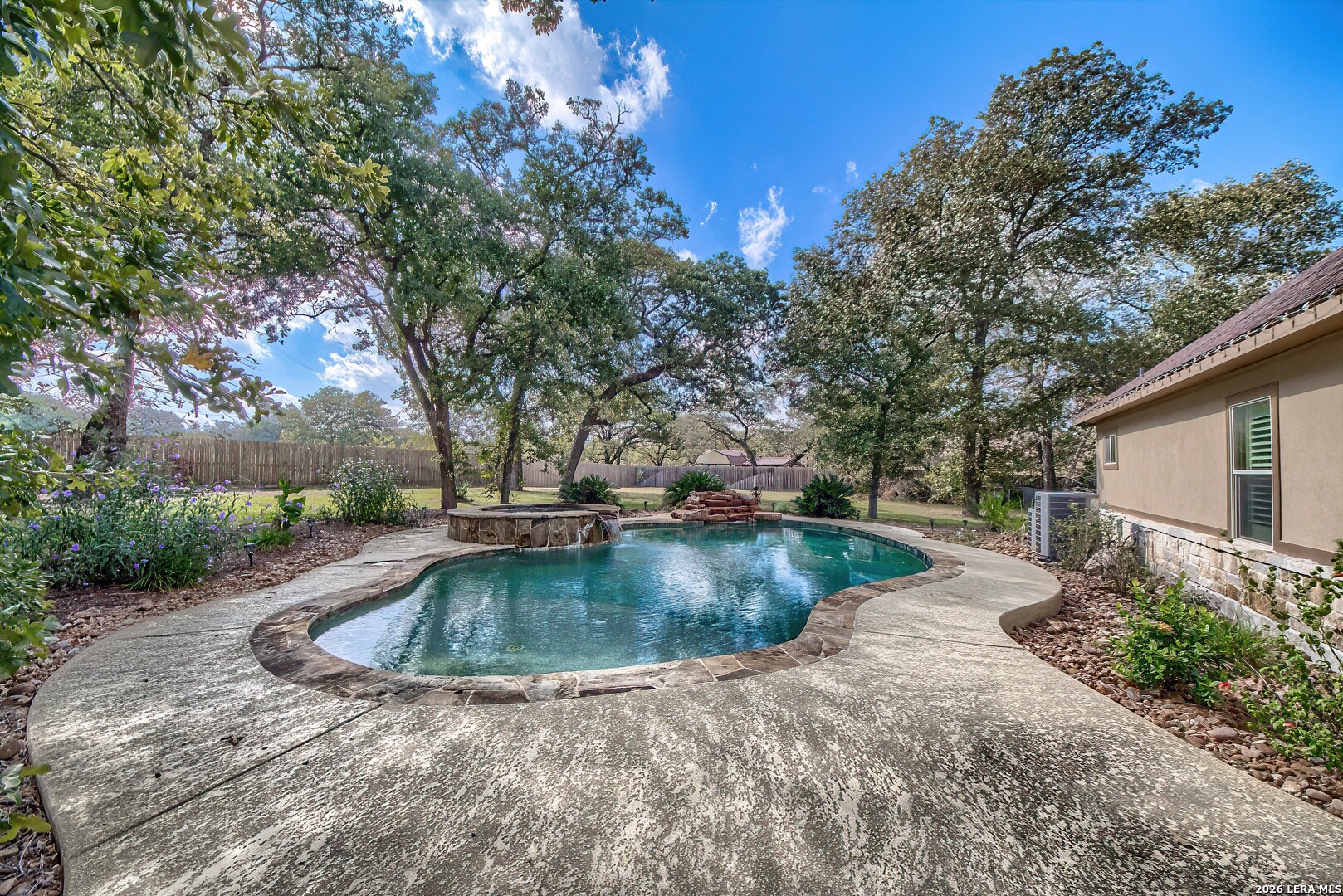 144 Woodlands La Vernia TX 78121