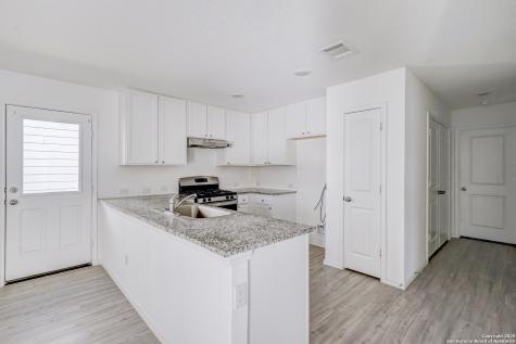 5918 San Geronimo Seguin TX 78155