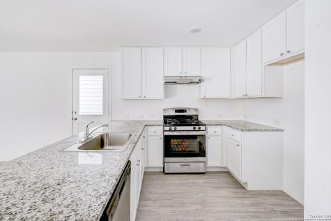 5918 San Geronimo Seguin TX 78155