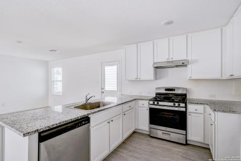 5918 San Geronimo Seguin TX 78155