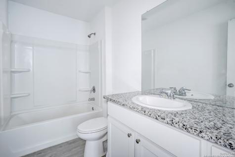 5918 San Geronimo Seguin TX 78155