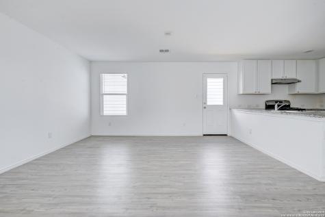 5918 San Geronimo Seguin TX 78155