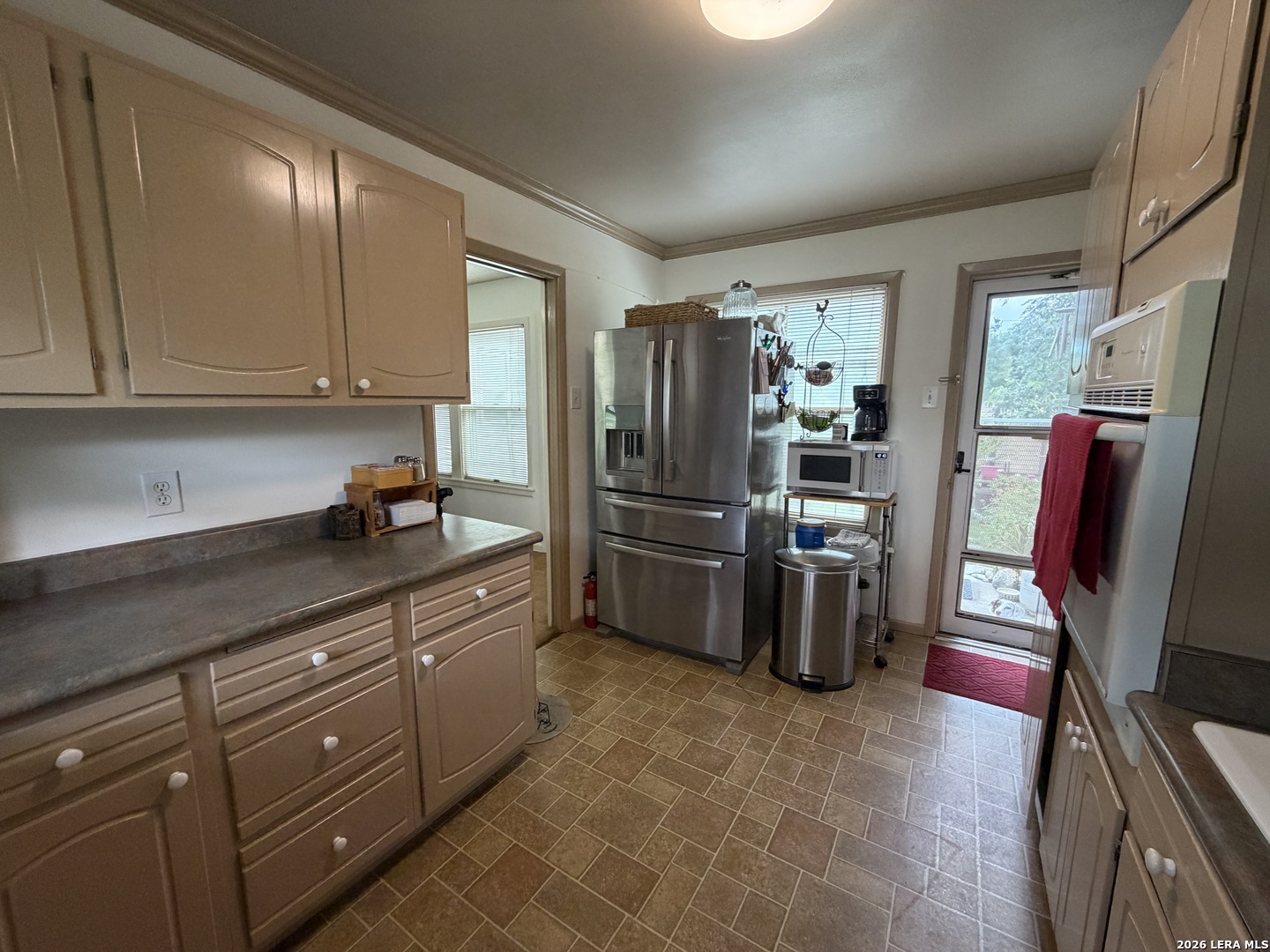 718 Kashmuir Place San Antonio TX 78223